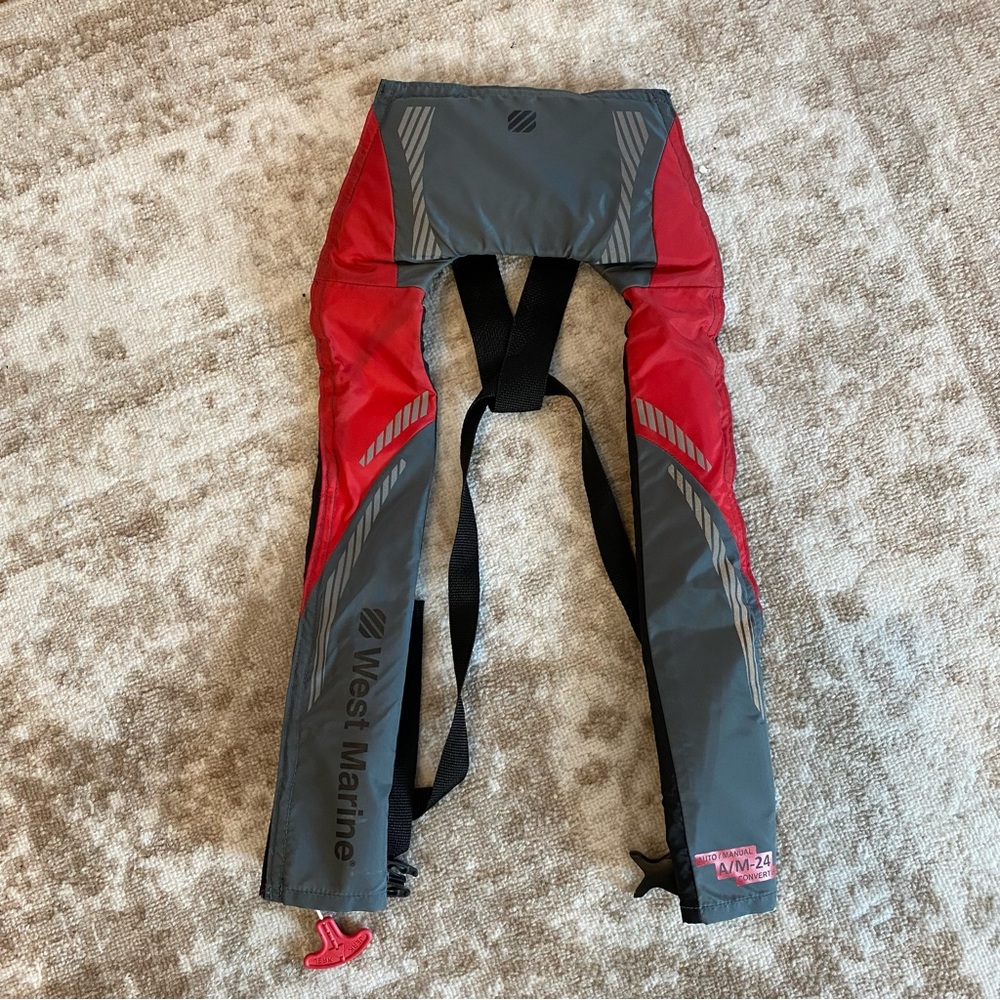 West Marine Inshore Automatic Life Vest